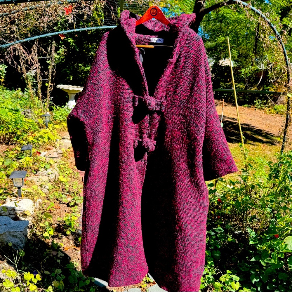 JING XIU TWEED HOODED JACKET
